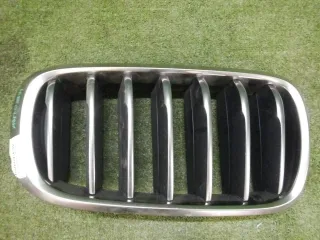 51137349388 Решетка радиатора правая BMW X5 F15 Арт 0000004708971, вид 1