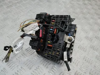 L04,9657718580 Блок предохранителей Citroen C4 1 Арт 110938, вид 2