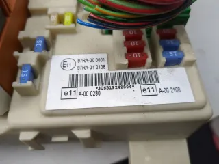 2027109,7M5T14A073FH Блок предохранителей Ford Focus 3 Арт 20432609, вид 4
