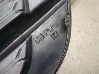 71503TBAA00 Заглушка (решетка) в бампер задний Honda Civic 10 Арт 20399012, вид 5