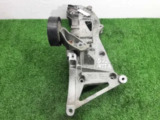 07K903143F Кронштейн генератора Volkswagen Jetta 5 Арт 00258492, вид 1