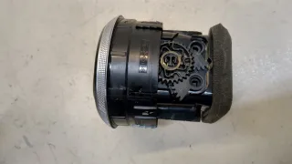 S1005638D Дефлектор обдува салона Audi A3 8V Арт 20079141, вид 4