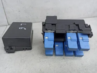 243821KN0A Блок предохранителей Nissan Juke 1 Арт 109-266, вид 3