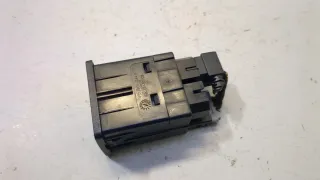  Разъем AUX / USB Ford EcoSport Арт 20438931, вид 2