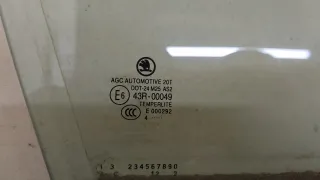  Стекло двери передней правой Skoda Octavia A7 Арт 20433743, вид 2