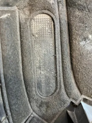 04L103925P Декоративная крышка двигателя Audi A4 B9 Арт e9734437, вид 2