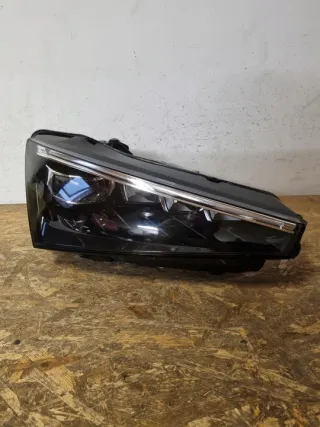  Фара правая Skoda Scala Арт e10671824, вид 1