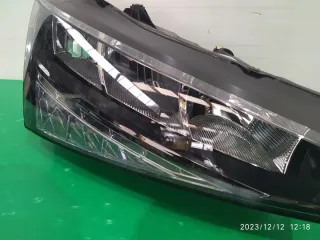 657941016 Фара правая Skoda Scala Арт e10671885, вид 2
