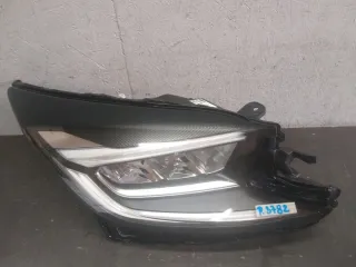  Фара правая Toyota Aygo 2 Арт e10673143, вид 1