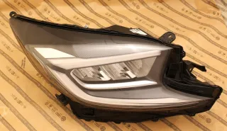  Фара правая Toyota Aygo 2 Арт e10673145, вид 1