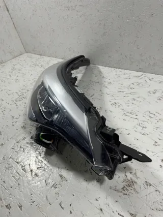 81110-F4180 Фара правая Toyota C-HR Арт e10673301, вид 4