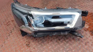 81110-0KP41 Фара правая Toyota Hilux 8 Арт e10673791, вид 3