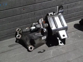  Подушка крепления КПП Hyundai i30 PD Арт e10697418, вид 1