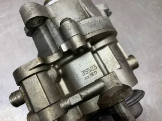 13517613933, 13517616170, 7616170, 7615617, 13537537320, 7537320, 13517613933, 7613933, 13517596123, 7596123, 13517594943, 7594943, 13517592881, 7592881, 13517585655, 7585655 ТНВД BMW 7 F01/F02 Арт 63376, вид 5