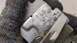 4F5827505D Замок крышки багажника Audi A8 D3 (S8) Арт 20443966, вид 4