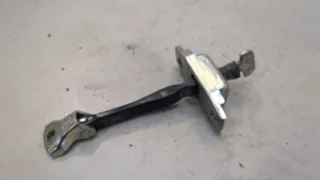 6863012131 Ограничитель открывания двери задней Toyota Corolla E150 Арт 20280995, вид 1
