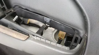 84365580 Обшивка двери передней левой (дверная карта) Chevrolet Tahoe 4 Арт 20437873, вид 4