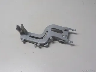 824951P000 Кронштейн ручки Hyundai ix20 Арт E51613969