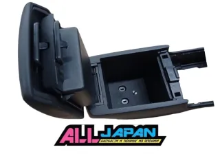 BP4K-64441 Центральная консоль, подлокотник, борода Mazda 3 BK Арт 2-74532, вид 4