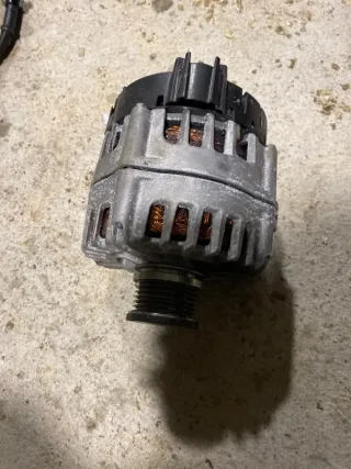 04L903027A Генератор Audi Q5 1 Арт 2-88516, вид 1