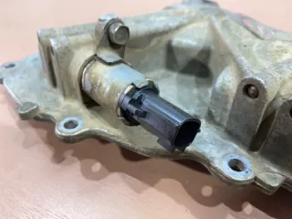 13041EZ30B Крышка распредвала Infiniti QX80 1 Арт 2-159264, вид 3
