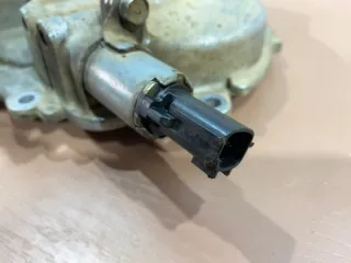13041EZ30B Крышка распредвала Infiniti QX80 1 Арт 2-159264, вид 4