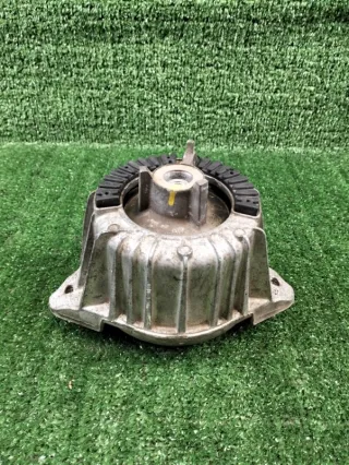 A2122406417 Подушка крепления двигателя Mercedes E W212 Арт 2-167685, вид 1