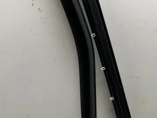 7P0839431L Уплотнитель стекла Volkswagen Touareg 2 Арт 2-203817, вид 9