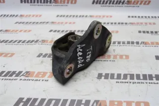 50870SEAE01 Подушка кпп Honda Accord 7 Арт 2-205660