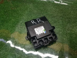 A1698208526 Блок управления двери Mercedes B W245 Арт 2-275570, вид 1
