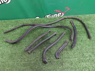 51718215915 Уплотнители капота BMW 3 E46 Арт 2-444474, вид 1