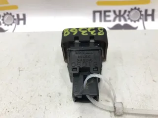 252901U600 Кнопка аварийной сигнализации Nissan Note E11 Арт 2-460452, вид 2
