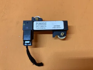DS7T-15603-CA Усилитель антенны Ford Mustang 6 Арт 2-489738, вид 1
