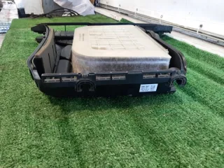 4M0133837AA Корпус воздушного фильтра Volkswagen Touareg 3 Арт 2-501870, вид 4