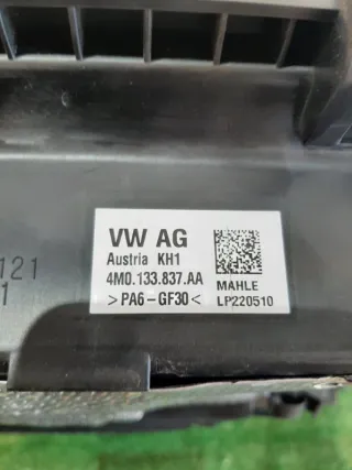 4M0133837AA Корпус воздушного фильтра Volkswagen Touareg 3 Арт 2-501870, вид 6