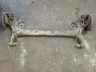 4120A040 Балка подвески задняя Mitsubishi Colt 6 Арт 2-529718, вид 1