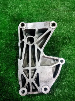 079903805J Кронштейн компрессора кондиционера Audi A6 C6 (S6,RS6) Арт 2-551723, вид 4