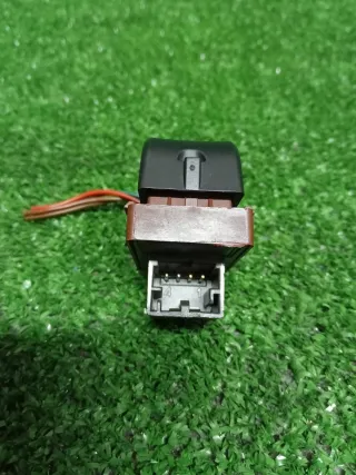 8K0959831A Кнопка открытия багажника Audi A4 B8 Арт 2-551917, вид 4