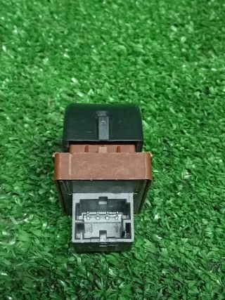 8K0959831A Кнопка открытия багажника Audi A4 B8 Арт 2-551946, вид 4