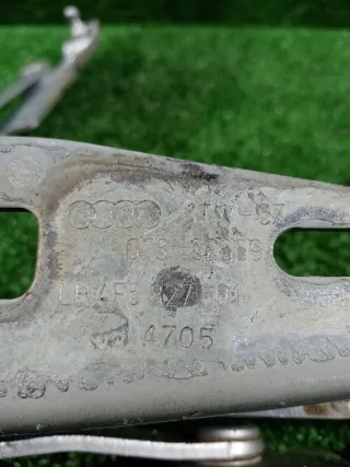 4F5827301D Петля крышки багажника (комплект) Audi A6 C6 (S6,RS6) Арт 2-552963, вид 4