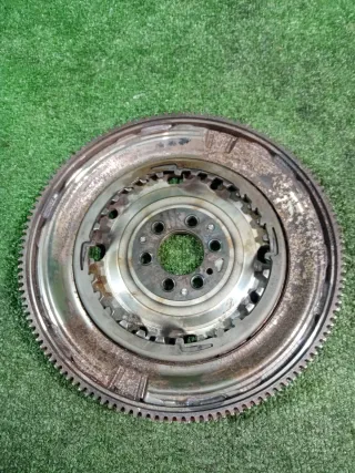 036105266D Маховик двухмассовый Volkswagen Golf 6 Арт 2-558175, вид 1