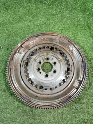 03F105266C Маховик двухмассовый Volkswagen Golf 6 Арт 2-572702, вид 1