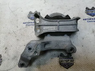 112101KA1A Подушка крепления двигателя Nissan Juke 1 Арт 2-596060, вид 1