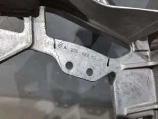 A2056225300 Кронштейн фар правый Mercedes C W205 Арт 2-631042, вид 7