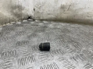 9008054034 Отбойник капота Toyota Corolla E120 Арт 2-655011, вид 4