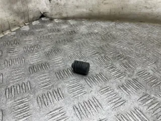 9008054034 Отбойник капота Pontiac Vibe 1 Арт 2-655016, вид 1