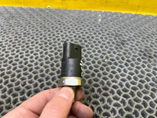 0281002405 Датчик давления топлива Hyundai Trajet Арт 2-663325, вид 9