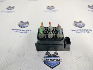 4F0616013 Блок клапанов пневмоподвески Audi A6 C6 (S6,RS6) Арт 2-701740