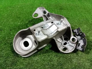 8E0199351M Кронштейн опоры двигателя (комплект) Audi A4 B7 Арт 2-704513, вид 8