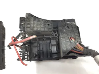 8L130313 Блок предохранителей Skoda Octavia A5 Арт 2-719797, вид 2